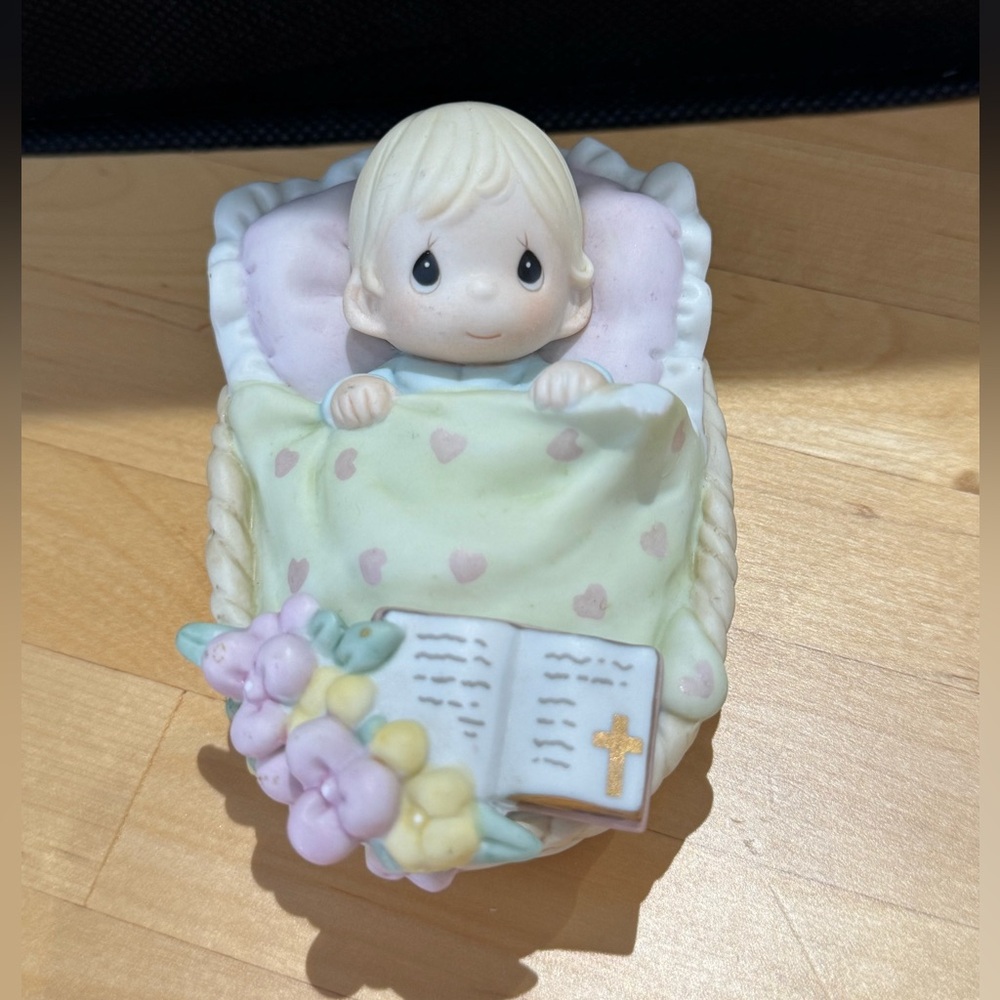 Precious Moments “ A Godchild Close To My Heart” from 2000 / 804096